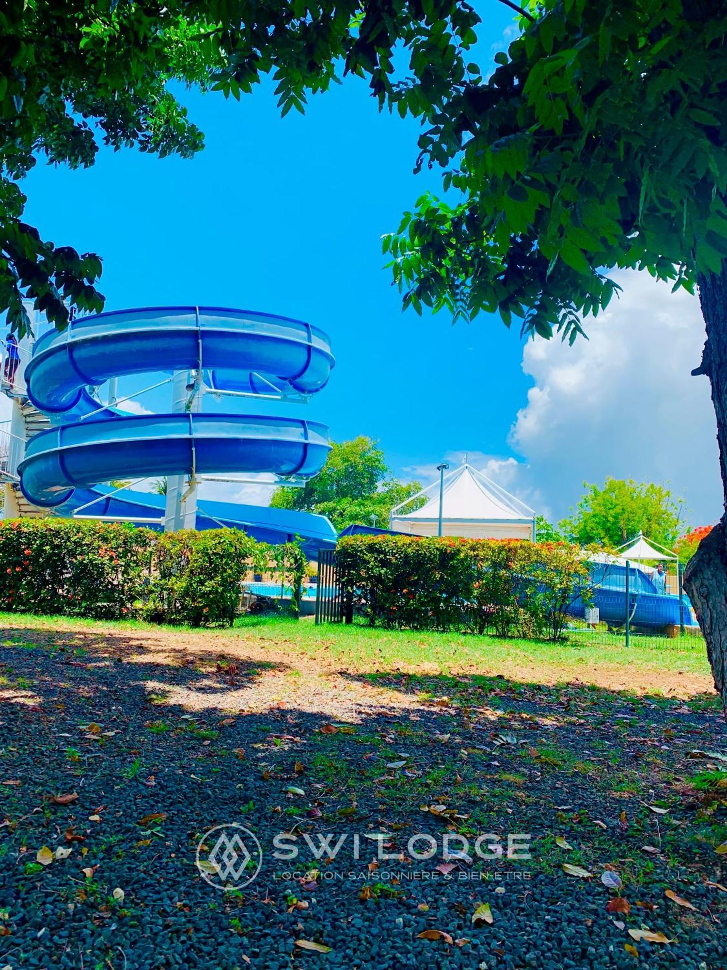 Appartement SWI LODGE VUE SUR MER Le Moule Exterior foto